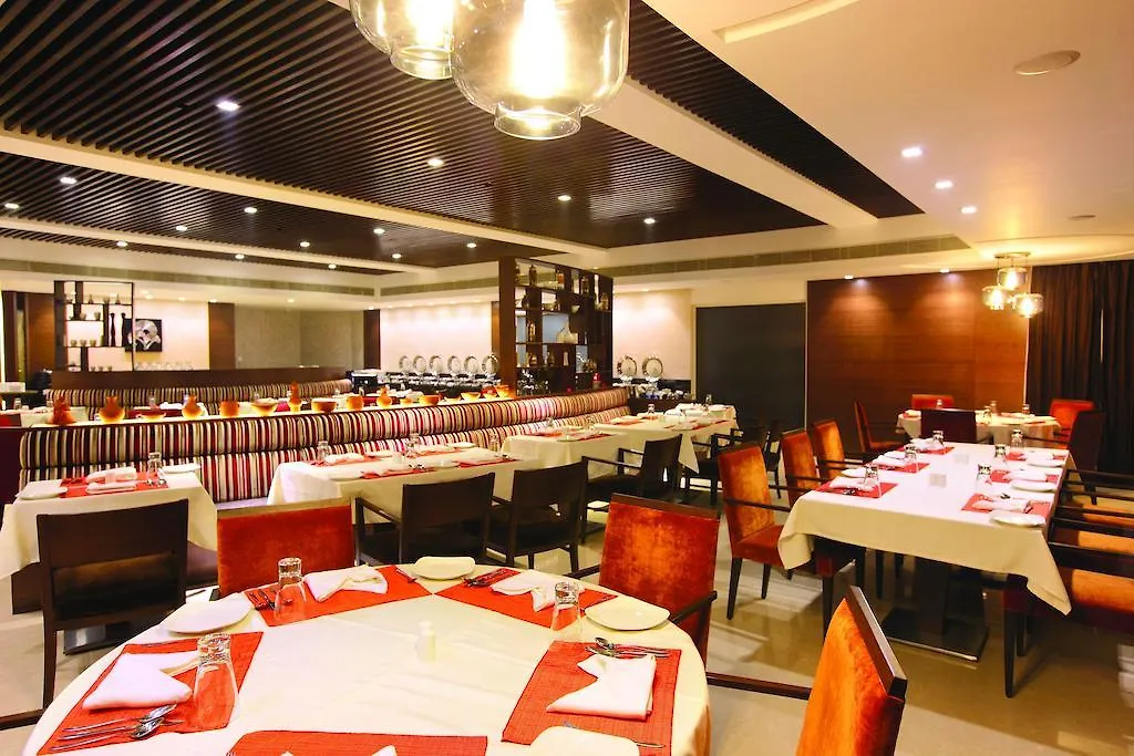 Beaumonde The Fern Hotell Kochi 5*,