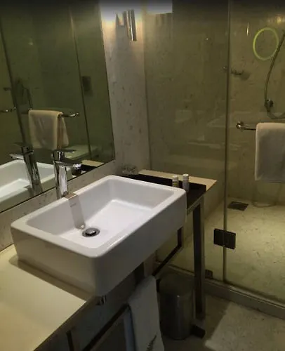 Beaumonde The Fern Hotell Kochi 5*,  Indien